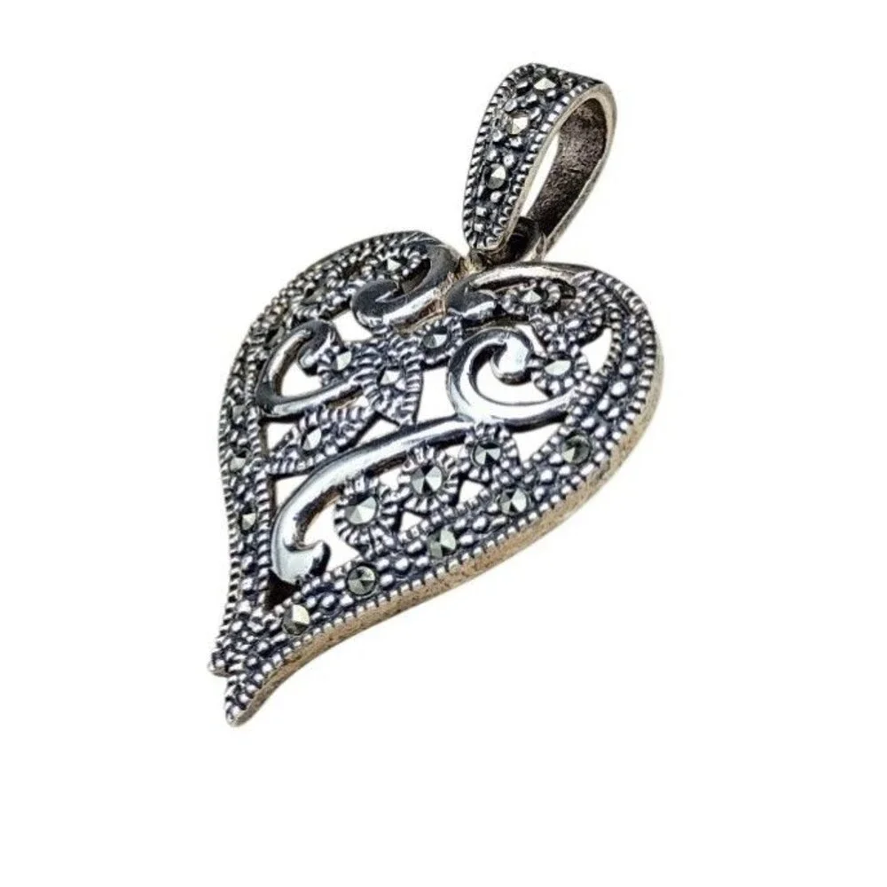 Authentic Original Vintage Style vintage sterling